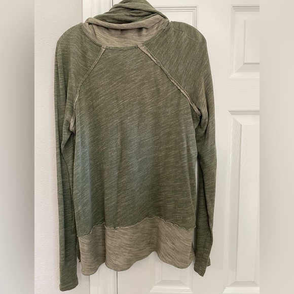 Free People Beach Cocoon Oversized Cowl Neck Pullover In Army Green One Body - Picture 6 of 6